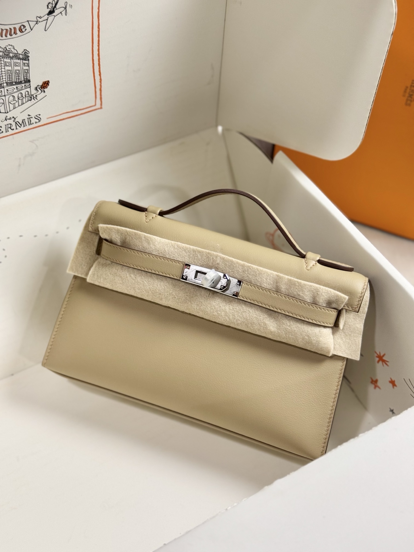 kelly pochette