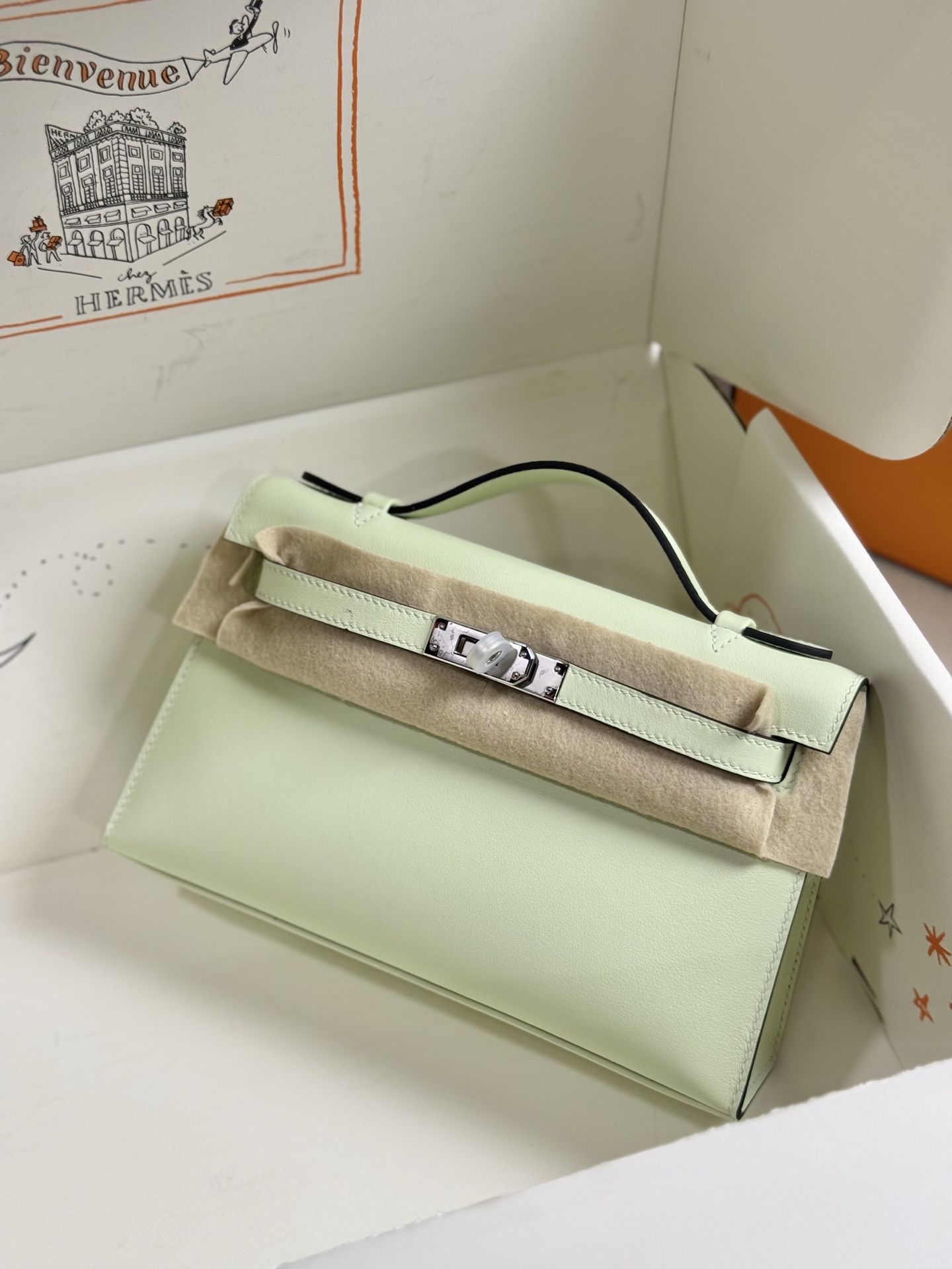 kelly pochette
